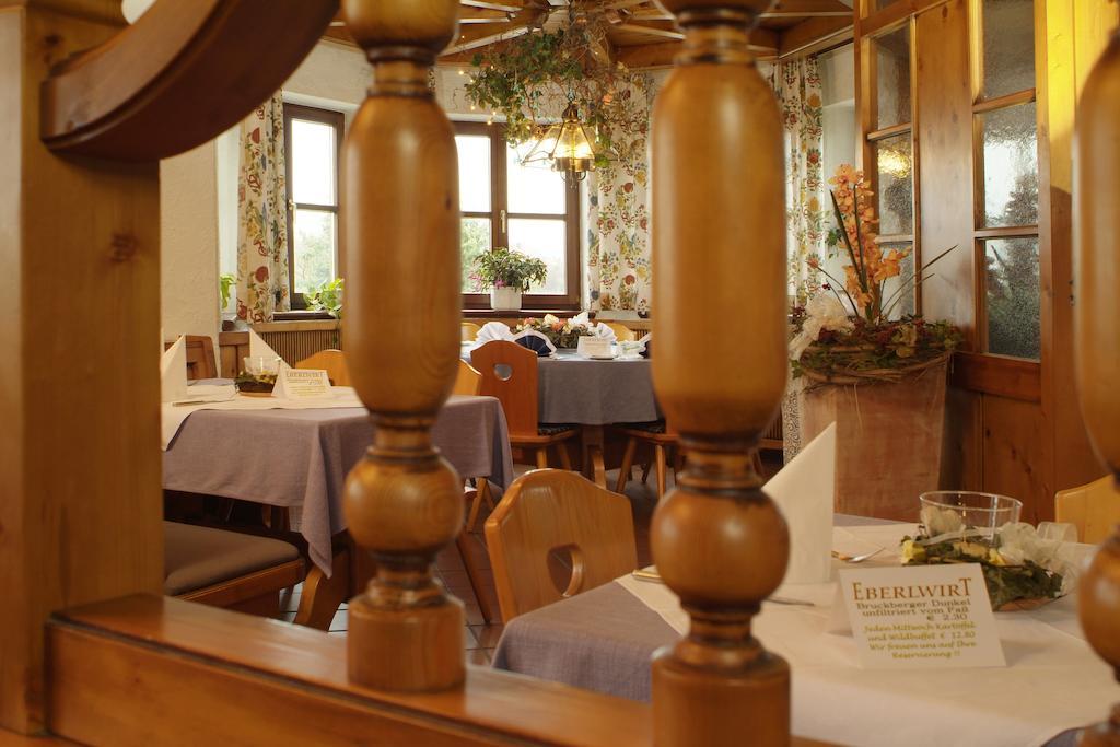 Hotel - Restaurant Eberlwirt Bruckberg Exteriér fotografie